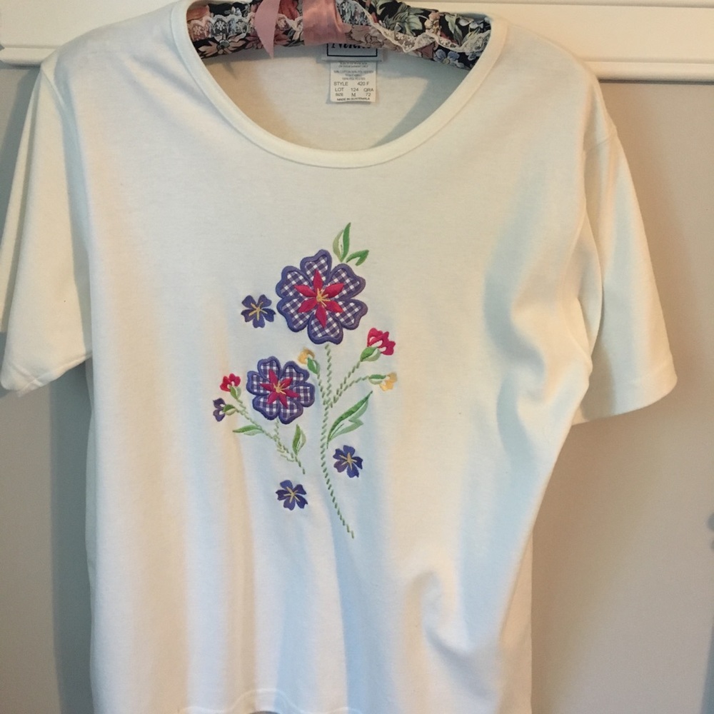 Nikki embroidered flowered T-shirt